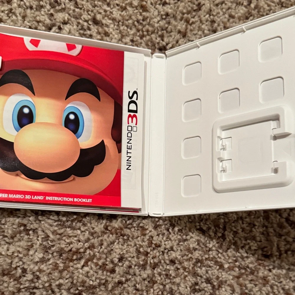 Nintendo Super Mario 3D Land for 3DS CASE ONLY w/instruction books